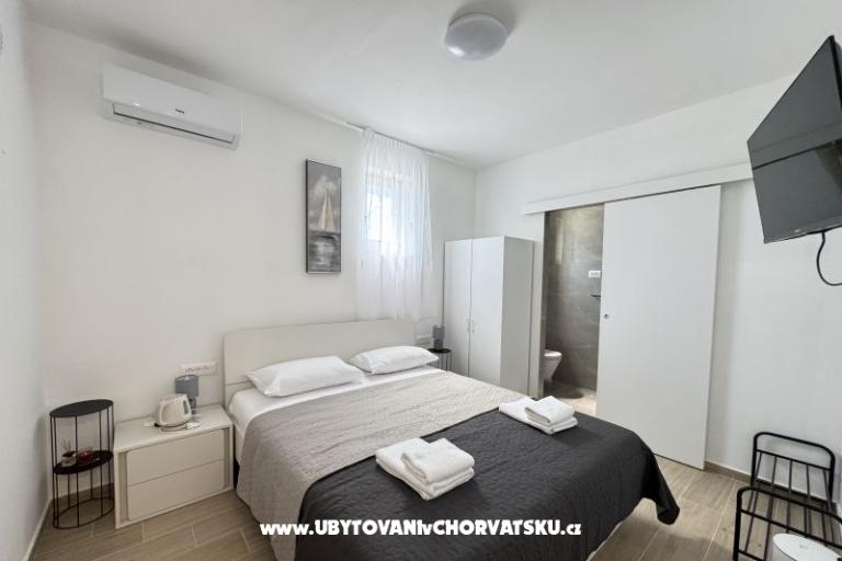 Flowers Apartments Pula – photo 5