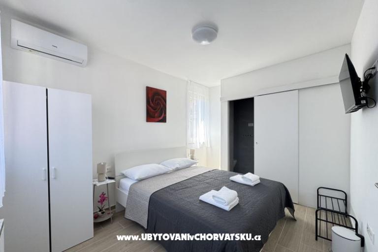 Flowers Apartments Pula – photo 6