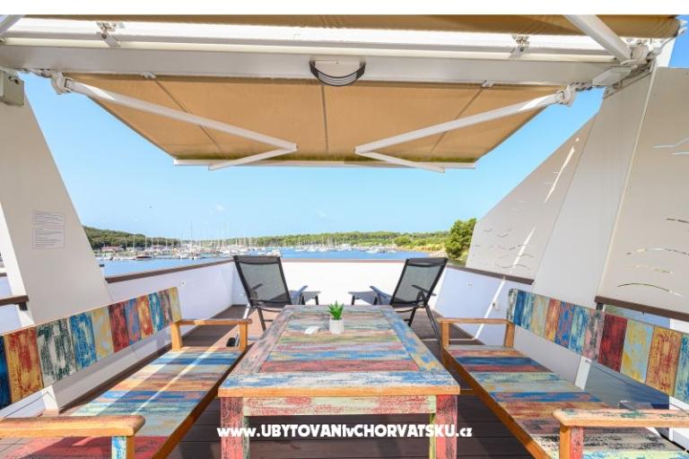 House boat Water lily – photo 3