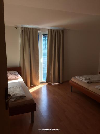 Apartments Laura – photo 7
