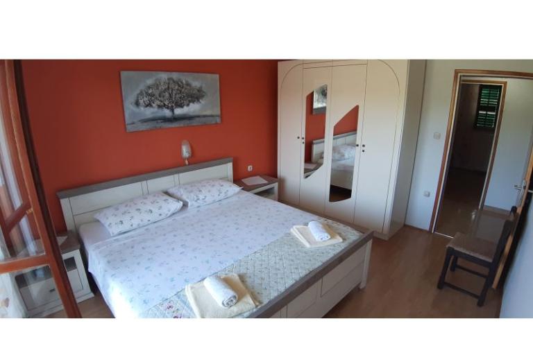 Apartments Lupić – photo 8