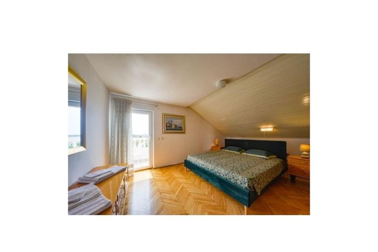 Apartments Anny with pool – photo 15