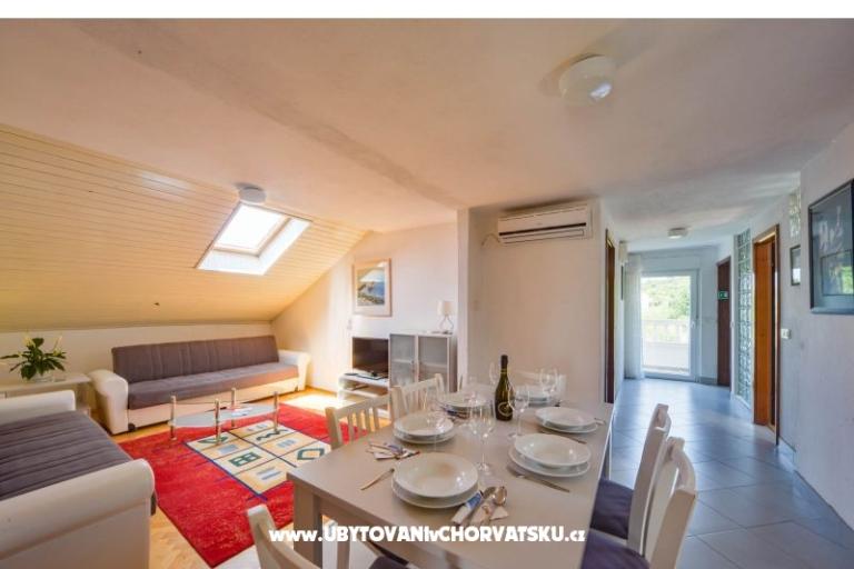 Apartments Anny with pool – photo 16