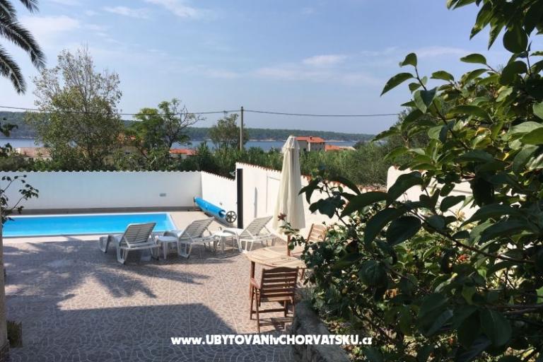 Apartments Anny with pool – photo 4