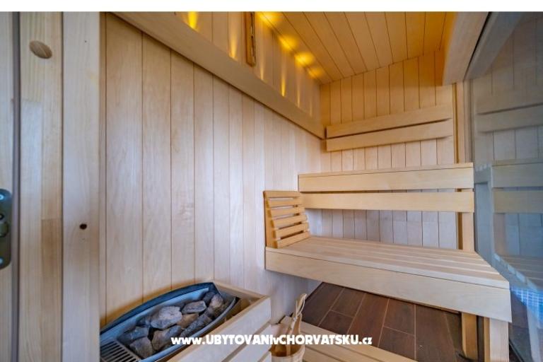Riverside house pool jacuzi sauna – photo 9