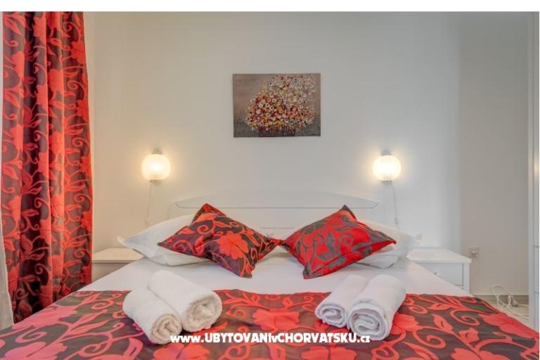 Apartments Iva – photo 12