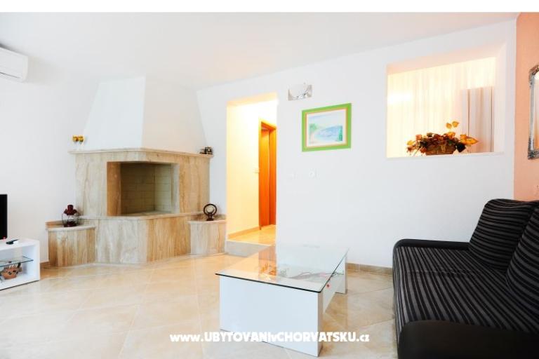 Apartments Luka Rogoznica – photo 12