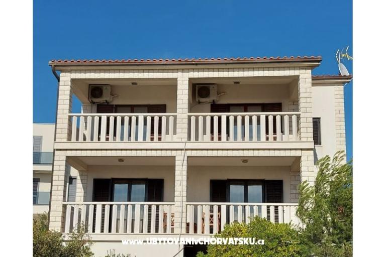 Apartments Robi – photo 2