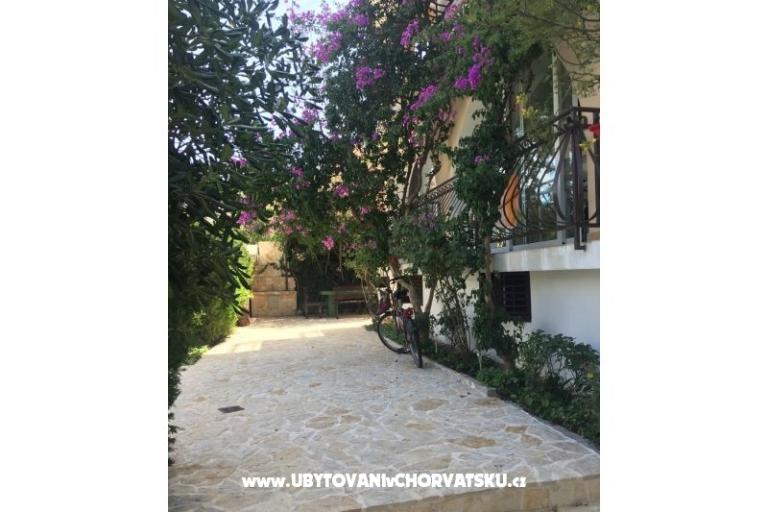 Apartments Vedrana – photo 8