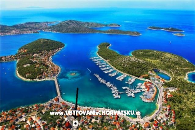 Apartments Zdravka – photo 8