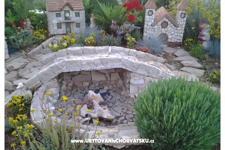 Apartments Krešimir  OD 30 EUR – photo 8