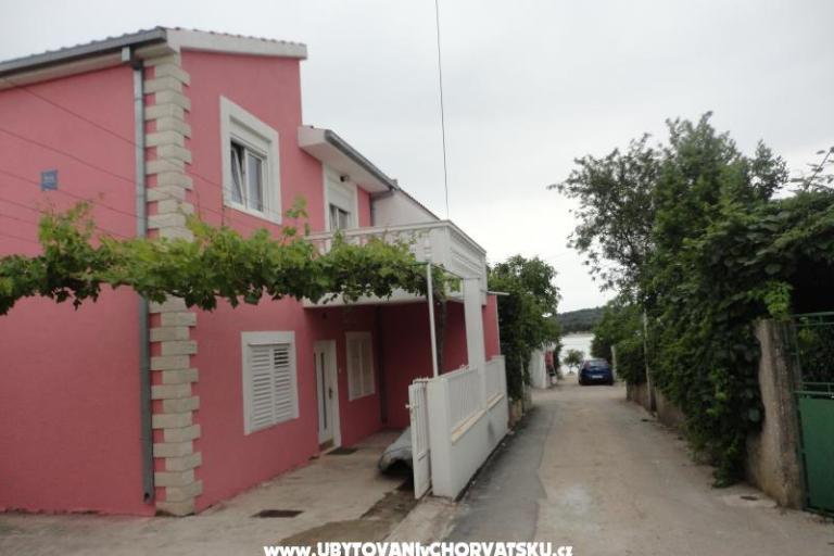 Apartments Jurjević – photo 2