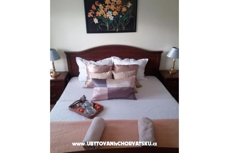 Marty  Apartments – photo 6