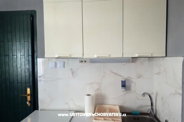 Marty  Apartments – photo 8