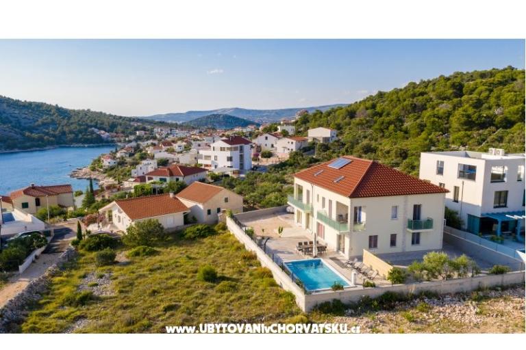 Vila pr’ Dalmatincu – photo 9
