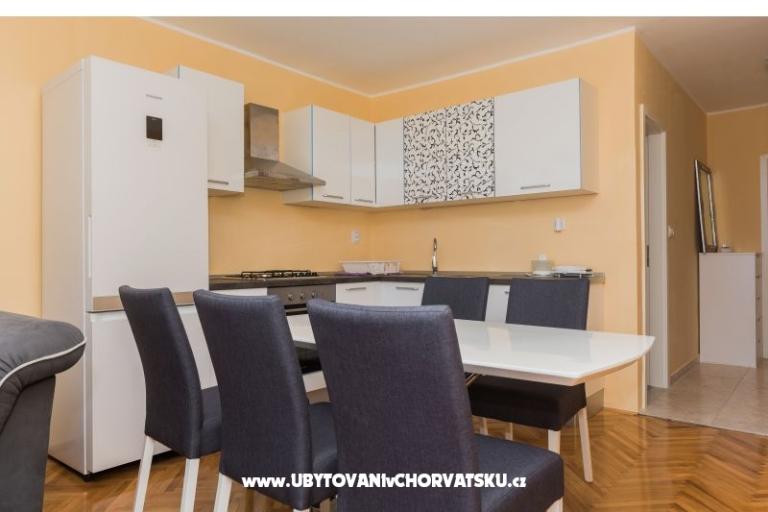 Apartment Jakov – photo 12