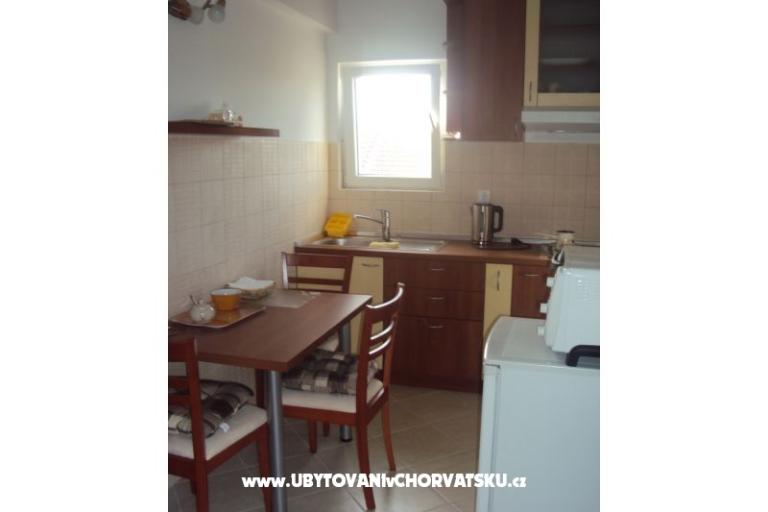 Apartments Naomi – photo 2