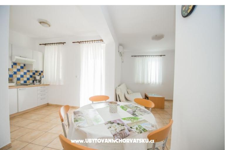 Apartments Anamarija – photo 12