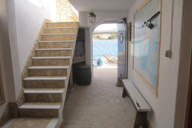 Old House Apartments – photo 4