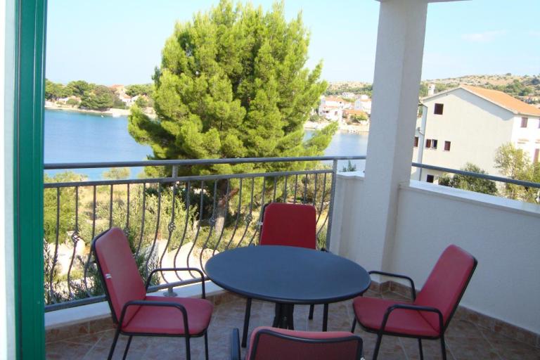 Tiha vala apartmani – photo 5