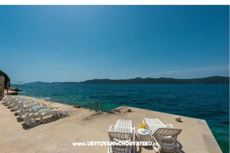 Villa Ratac Beach Apartments – photo 13