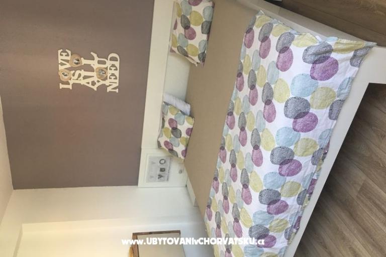 R&amp;B Apartments – photo 12