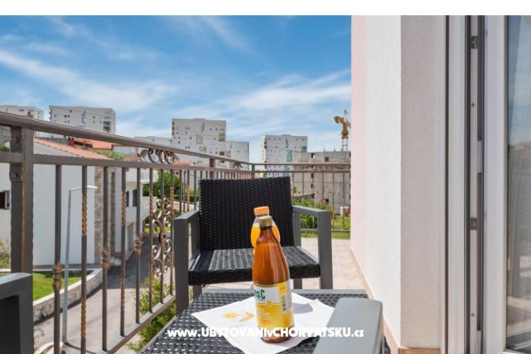 Anić Amazing Apartments DELUXE – photo 11