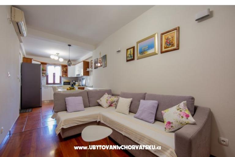 Apartment Mime – photo 8
