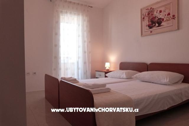 Apartments Villa  IVA – photo 4
