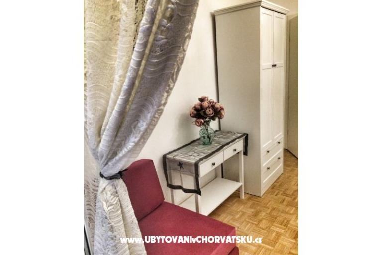 Bella Elia Luxury Studio Apartment – photo 5