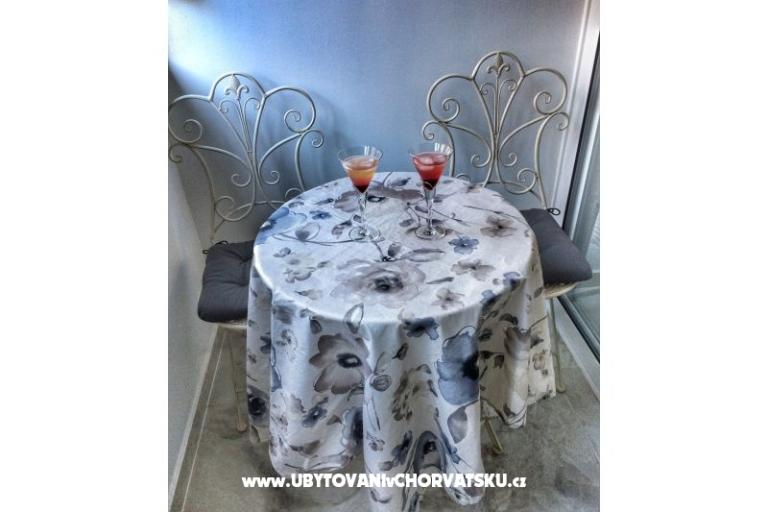 Bella Elia Luxury Studio Apartment – photo 8