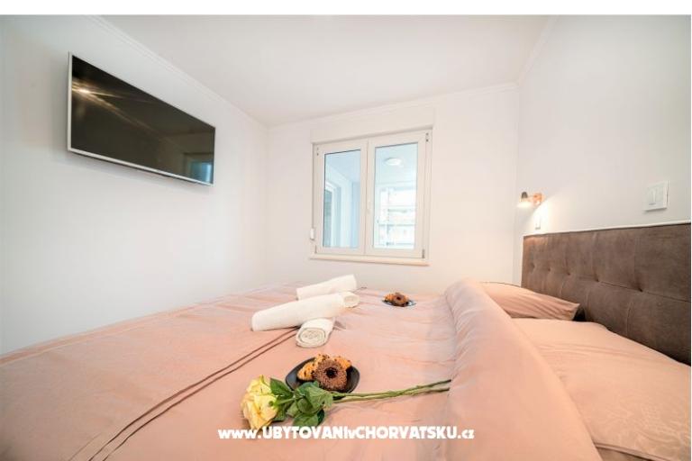 Luxury modern apartment on beach – photo 4