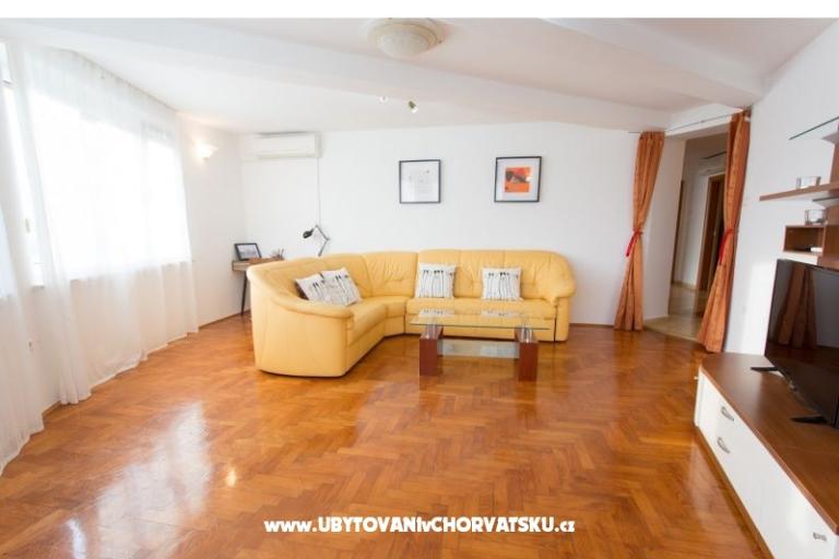 Spacious Apartment in City Center  – photo 2