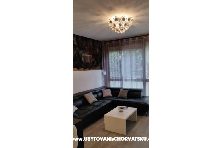 Split Apartment Ivana 1 – photo 14