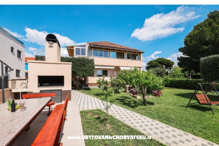 Apartments Becky – photo 17