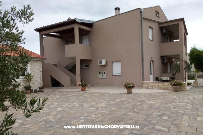 Apartments Lara – photo 3