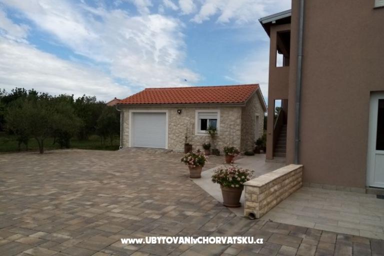 Apartments Lara – photo 7