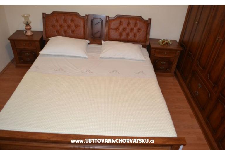 Apartments Mladenka – photo 10