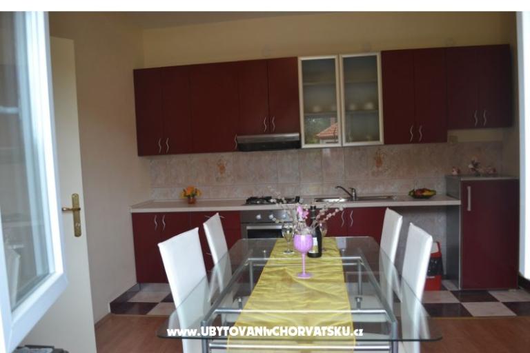 Apartments Mladenka – photo 6