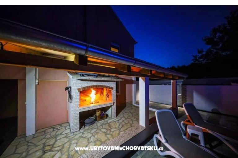 Apartment ANAI with private  pool – photo 16