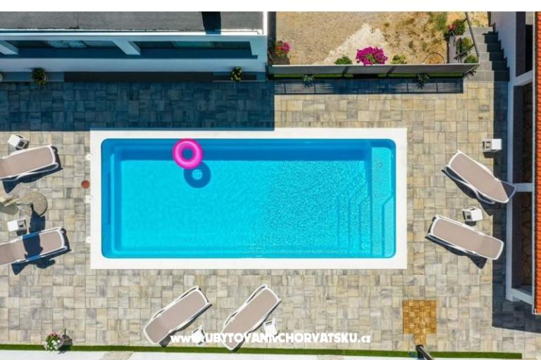 Apartment ANAI with private  pool – photo 17
