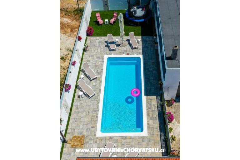 Apartment ANAI with private  pool – photo 18