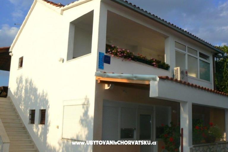 Apartments Denis Supetar Brač – photo 4