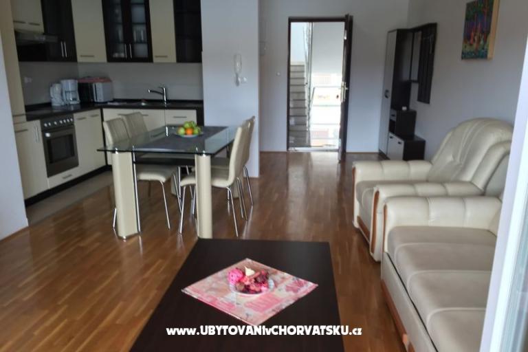 Villa Plaza – photo 17