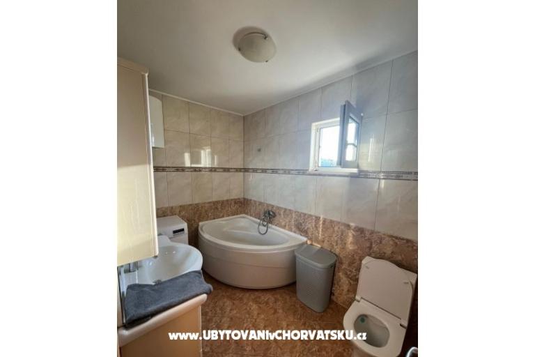 Apartment Lana – photo 10