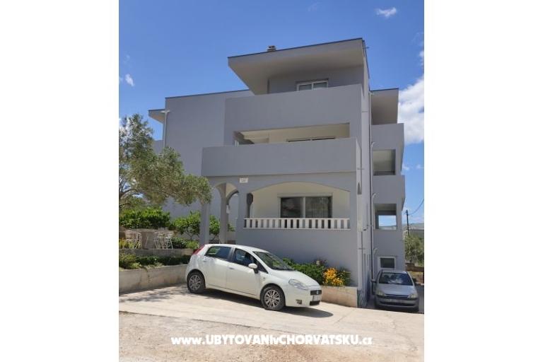 Apartment Lana – photo 2