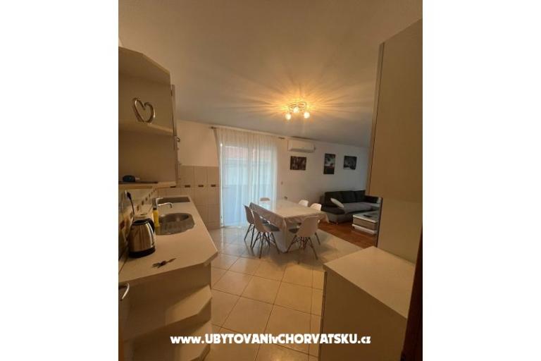 Apartment Lana – photo 4