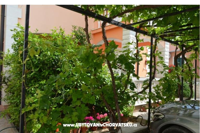 Apartments Brksi  – photo 13