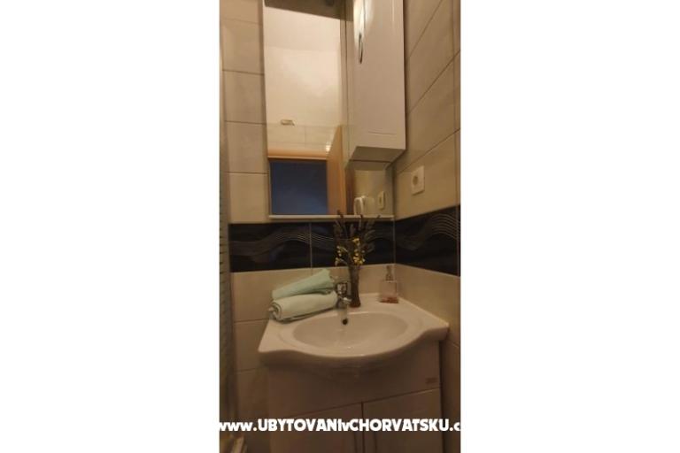 Apartments Lana – photo 11