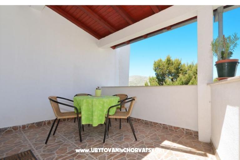 Apartments Mladen – photo 4